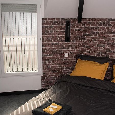 Meuble De Tourisme 3 Etoiles Loft Industriel A Fismesヴィラ エクステリア 写真